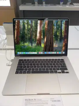 MacBook Air 15 inci Laptop