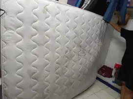 Kasur kingkoil 160*200