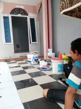 Tukang cat dan pasang plapon