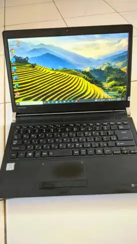 Toshiba Dynabook R73 Core i5 gen 7 Normal lancar