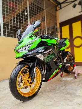 Kawasaki ZX25R / ZX 25R 2020 ABS SE KTQRS, Green Premium Metalic.