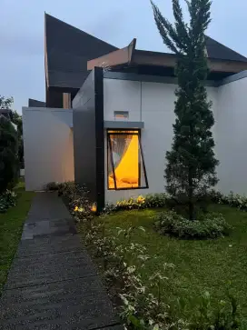 HOT SALE!!!VILLA MEWAH DI DAERAH PUNCAK COCOK UNTUK PERSEWAAN