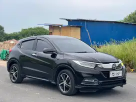 HONDA HR-V PRESTIGE 2018 (BLACK)