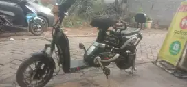 Sepeda listrik Uwinfly