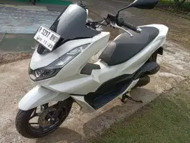 HONDA PCX CBS 2024 KM 2000 istimewa