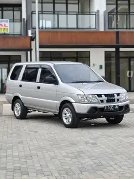MULUS TERAWAT!!! Isuzu Panther 2.5 LM MT 2011 - Silver