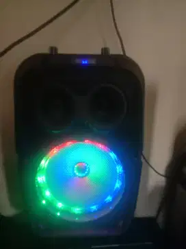 Speaker bluetooth portable