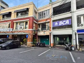 Disewakan Ruko Central Park Raya Mulyosari Langka