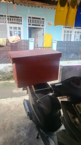 Cooler box tempat es