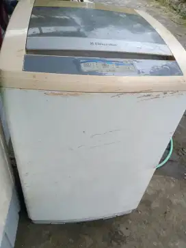 Mesin cuci electrolux 8,5kg normal