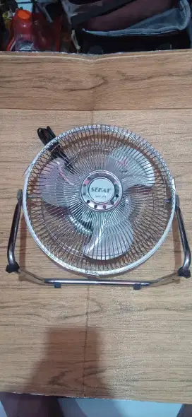 Kipas Angin Meja Sekai HFN 1050 MULUS 90%