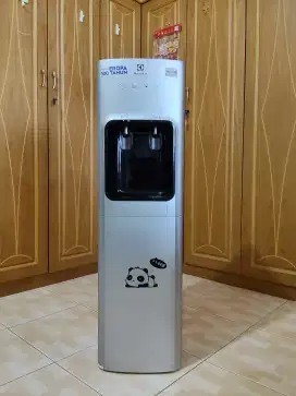 Dispenser ELECTROLUX Galon Bawah