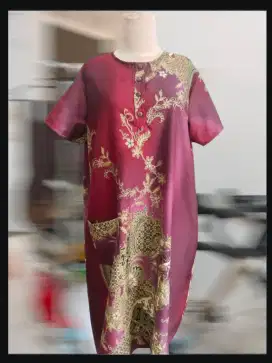 MENERIMA CUSTOM BAJU DAN PERMAK