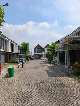 Disewakan shoji land 3 kamar tidur dengan dapur ac dan area santai