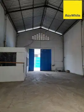 Disewakan Gudang Luas 300 an di Margomulyo Permai Surabaya