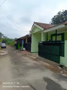 Di jual rumah dekat stasiun Cisauk dan BSD