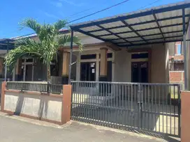 Disewakan 1 unit rmh type 50 belakang kantor samsat batoh