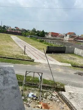 tanah siap dibangun rumah luas 94m2 sertifikat ready lokasi gentan