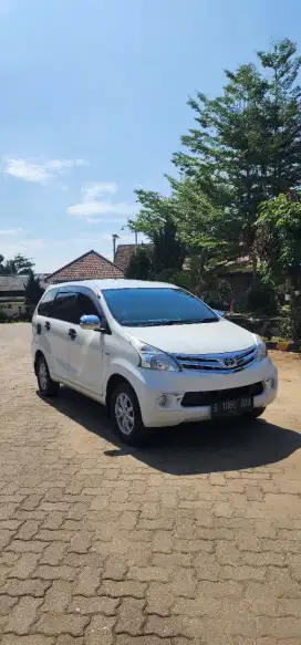 AVANZA G 1.3  A/T 2012