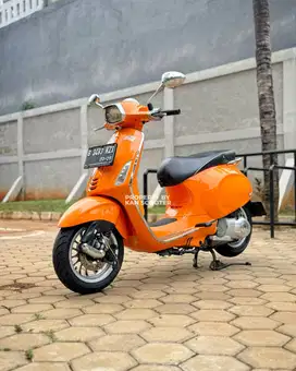 JUAL MURAH VESPA SPRINT 150 3V 2015 MULUS