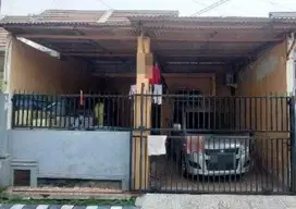 Rumah Bagus Minimalis Lokasi Asri Strategis Purimas Gununganyar