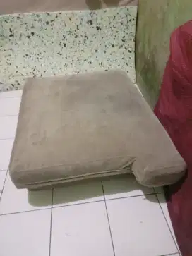Ganti busa bantalan dudukan sofa