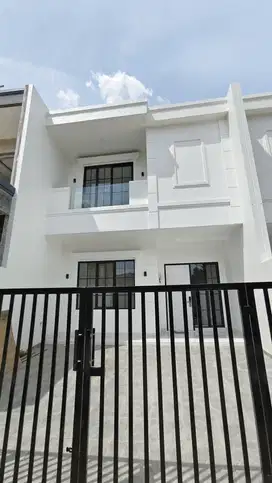 Rumah Baru 2 Lantai Siap Huni Di Taman Villa Meruya
