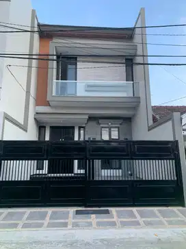 JUAL NEW GRES RUMAH NGINDEN INTAN DKT MANYAR,SMOLOWARU,KLAMPIS