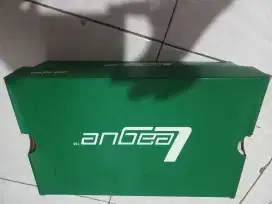 Sepatu league new