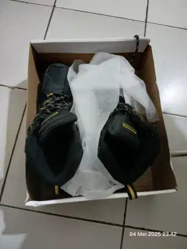 Di jual sepatu saftey shoes merk krisbow nemersis original