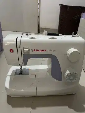 Di jual mesen jahit portabel merek singer