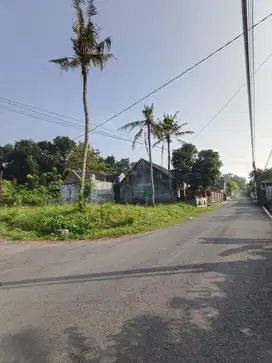 Jual cepat tanah strategis hook 2 muka di Condongcatur cocok buat kos