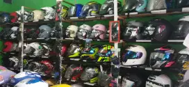 Over usaha helm dan aksesoris motor