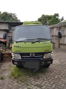 DiJual Hino Dutro