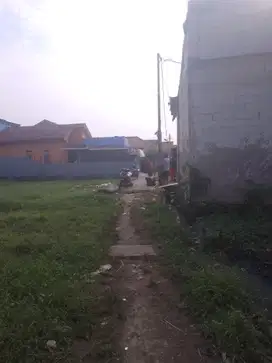 TANAH KAPLING MURAH 700M2 SHM CIPONDOH