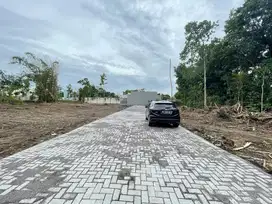 Lingkunga Kos Premium, Tanah Belakang Kampus UII Jogja