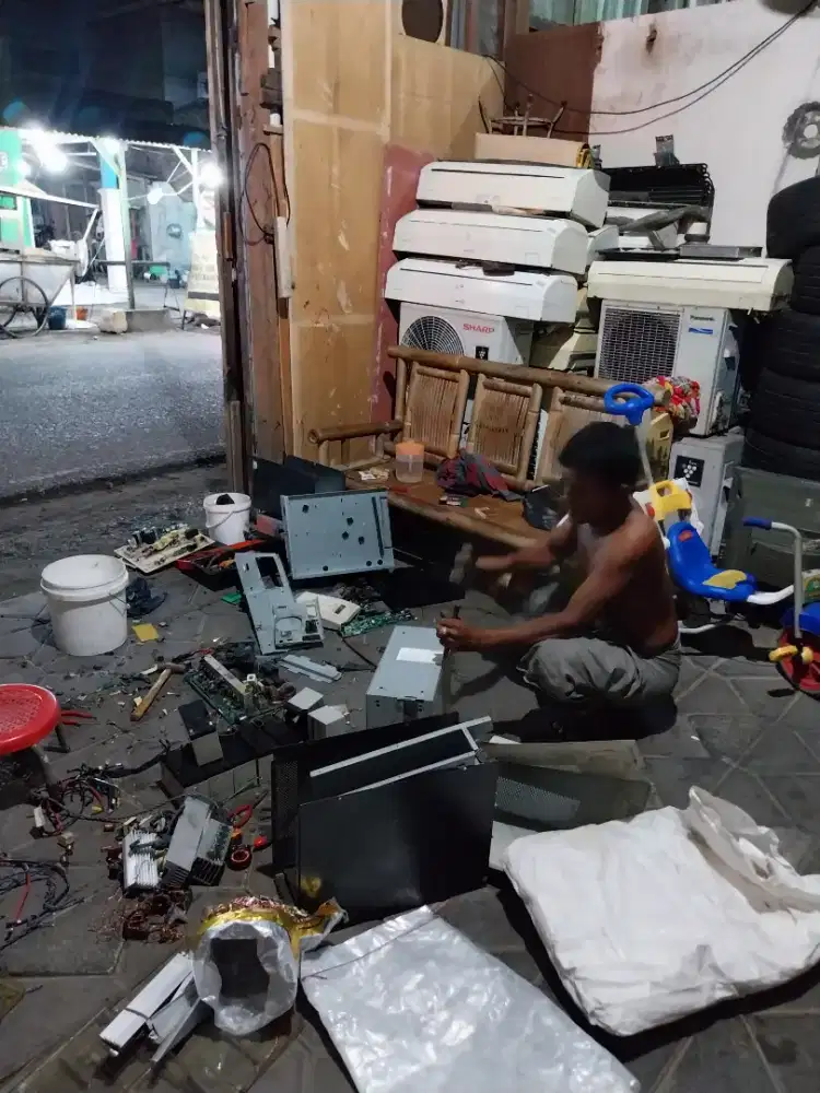 Jual Beli segala barang bekas rongsokan rombeng Panggilan Surabaya