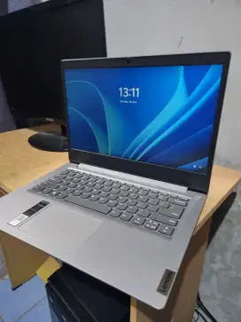 Jual laptop Jarang dipake kondisi OKE bgt