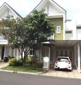 Rumah di summarecon cluster amanda kota bandung