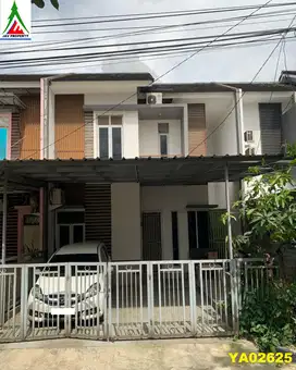 Dijual rumah 2 lantai posisi Boulevard di Karawaci Tangerang