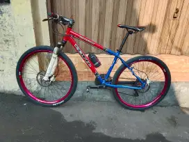 Ijin niaga luurr sepeda MTB Kona