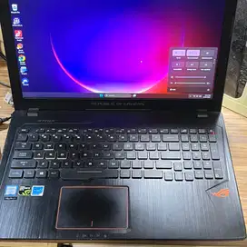 laptop asus ROG Strike GL553DV i7 gen7 16/256 GTX1050