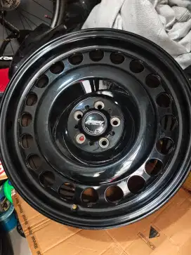Velg 18 model kaleng 5x114