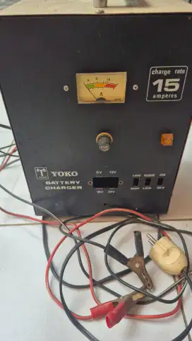 Aki Charger 12 Volt 15 Ampere