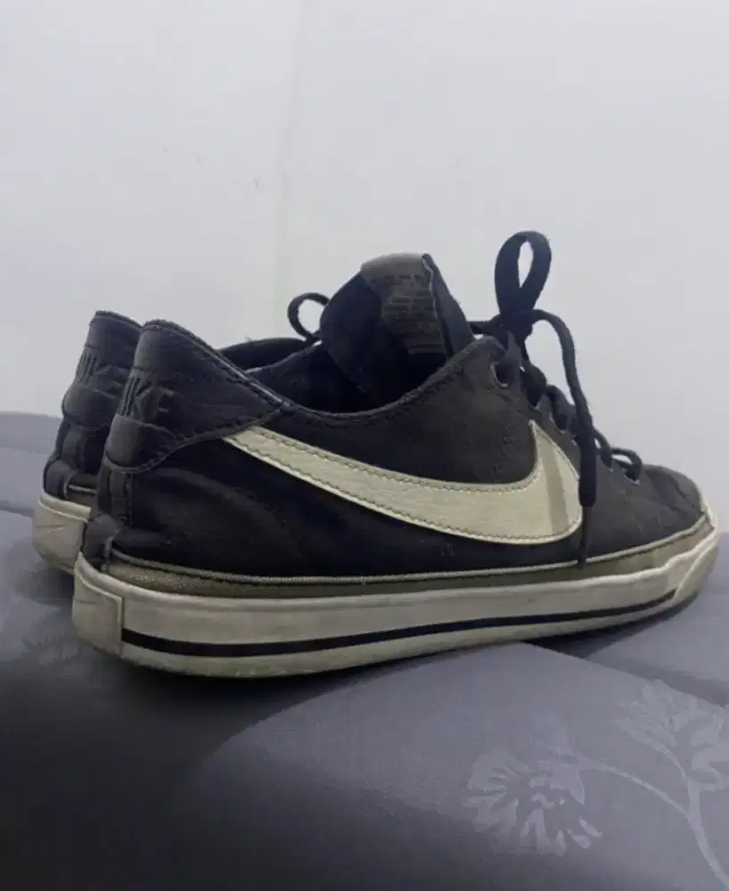 Nike Court Sneakers