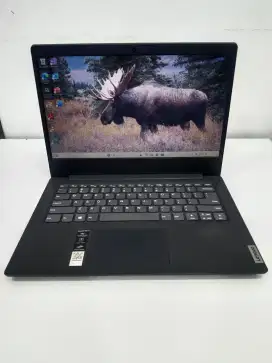 Lenovo Ideapad slim 3 
AMD 3020e/Ram 8Gb/SSD 256GB/Radeon Graphics/W11