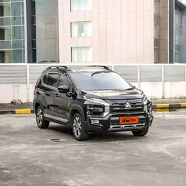 Mitsubishi Xpander Cross Premium Package 2023 hitam automatic