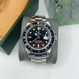 Rolex GMT ll 40mm black 16710 f series 2004 original