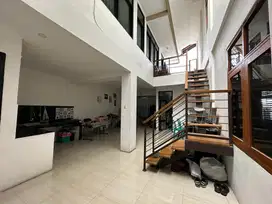 Rumah Bagus Semi Furnished Siap Huni Di Sayap Suci Kota Bandung