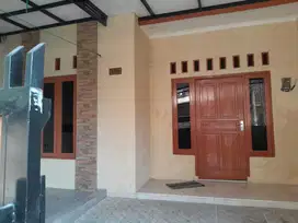Dijual Rumah Siap Huni Dekat Dengan Mall Ciputra Citra Raya